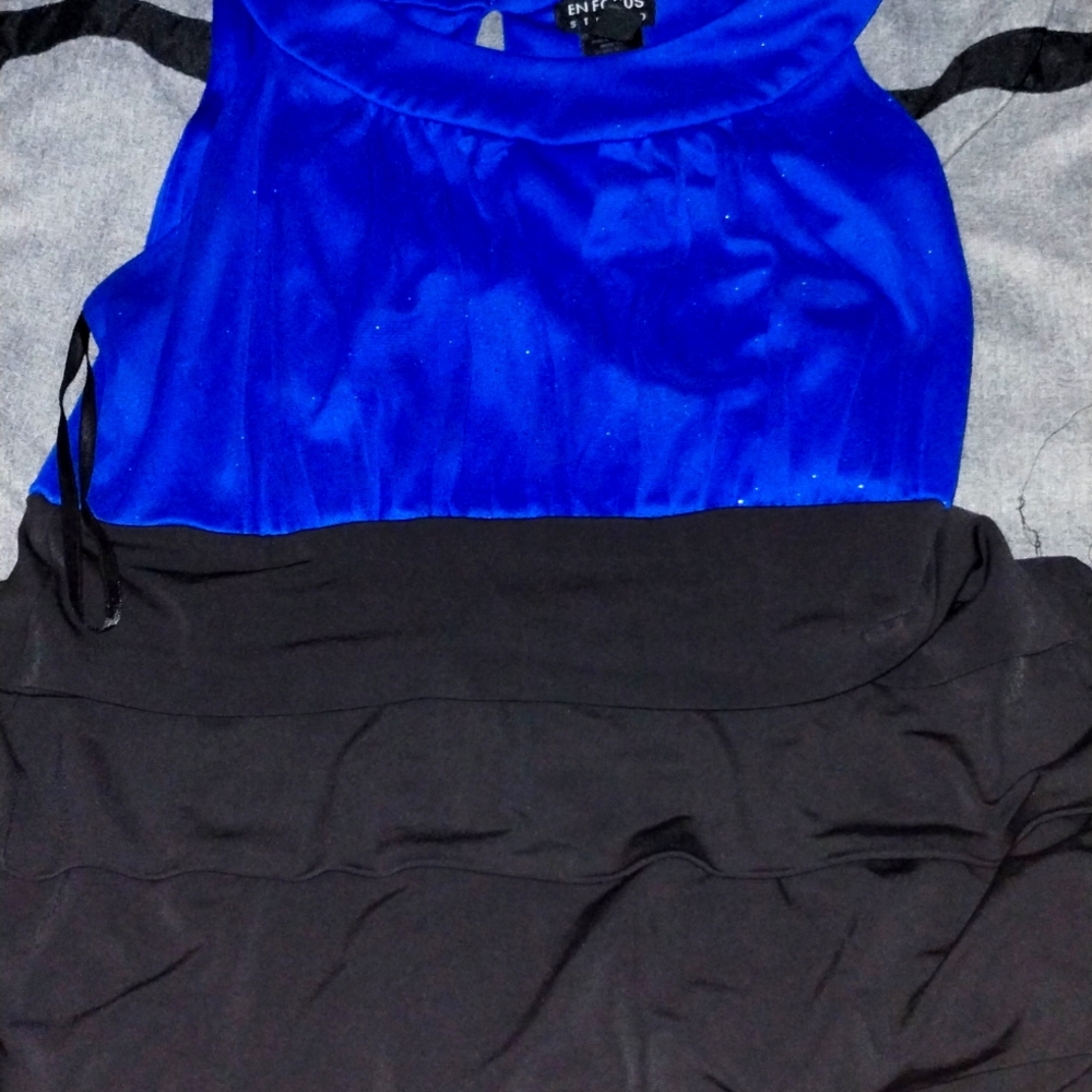 Black and blue mid length dress